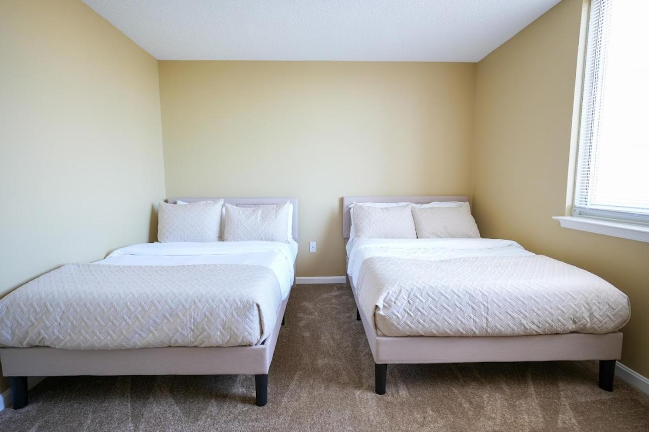 Ballston Getaway King Suite Arlington Exterior photo